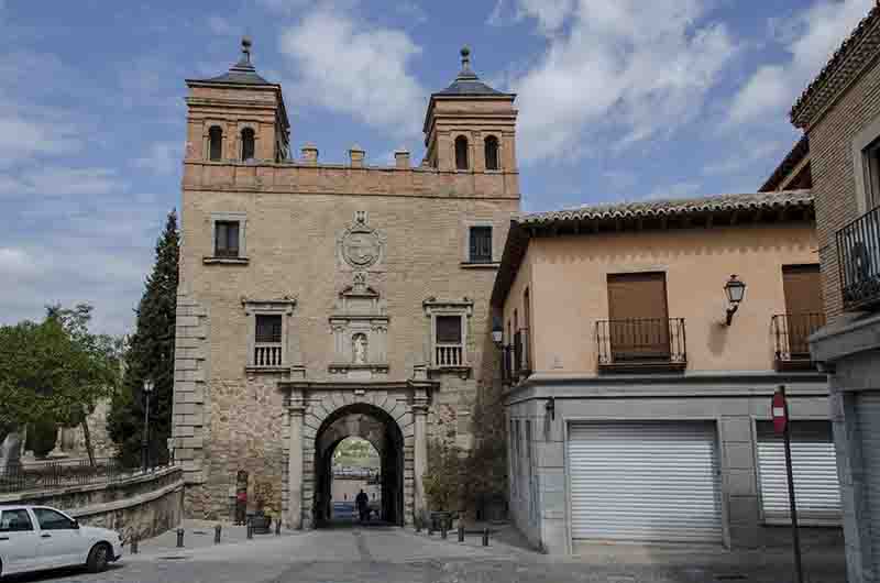 Toledo 034 - Puerta del Cambron.jpg